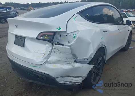 2025 Tesla Model Y Long Range Dual Motor All-Wheel Drive из США, поврежденный, VIN 7SAYGDEE0SA370590